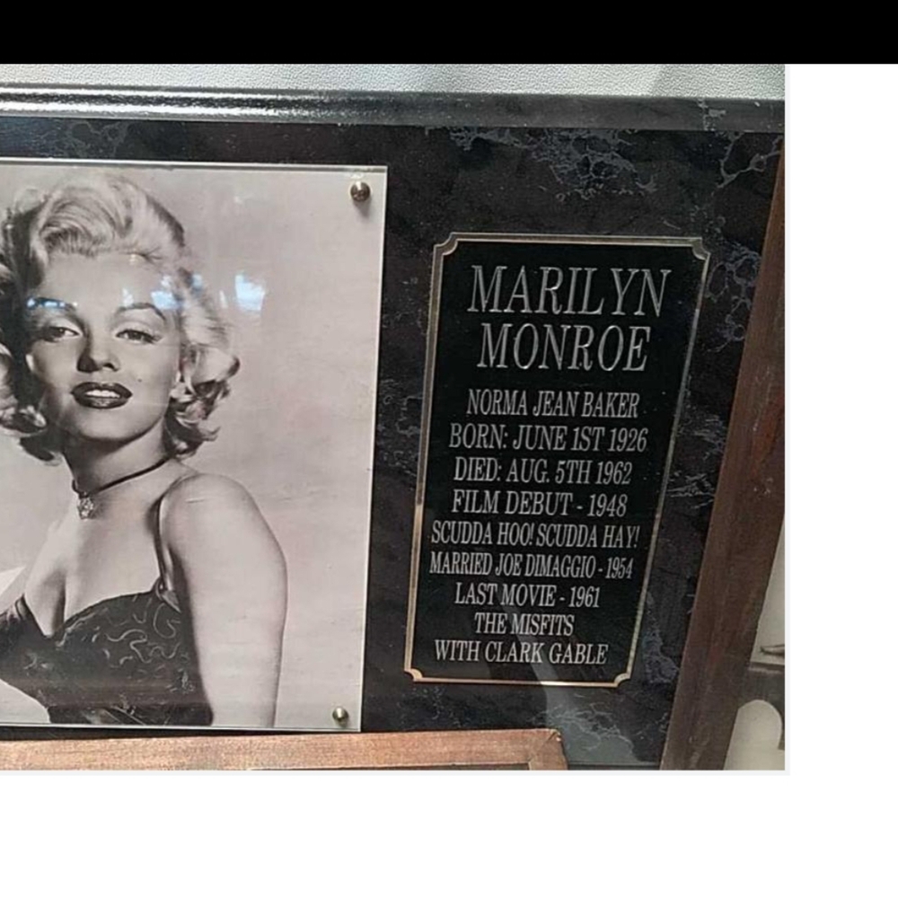 Marilyn Monroe Plaque with Black and White Photo
